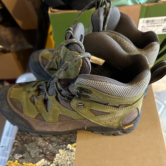 Zamberlan Unisex Hiking Boots 146 QUANTUM GTX RR in Aloe/Grey - Picture 4 of 7